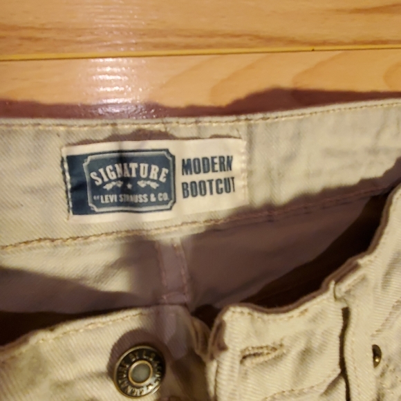 Modern Bootcut Levi's - Picture 2 of 5